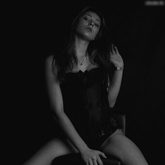 Etlisl Голи Изтичания OnlyFans Снимки 3