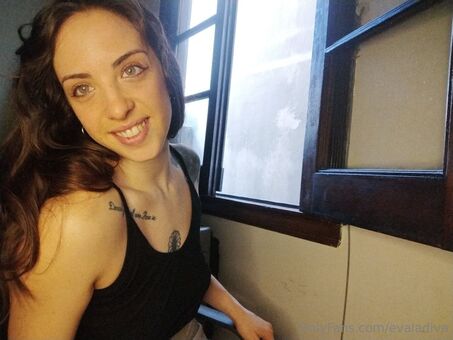 evaladiva Голи Изтичания OnlyFans Снимки 19