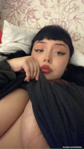 Evilbebita Голи Изтичания OnlyFans Снимки 1