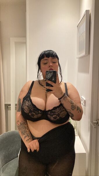 Evilbebita Голи Изтичания OnlyFans Снимки 5