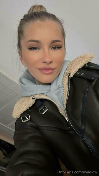 evilglow Голи Изтичания OnlyFans Снимки 10