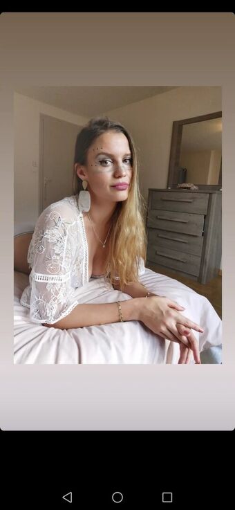 Ewenae Голи Изтичания OnlyFans Снимки 13