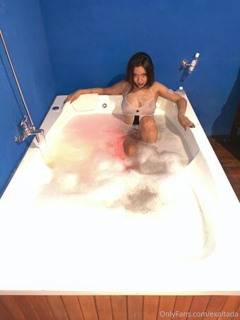 exaltada Голи Изтичания OnlyFans Снимки 9