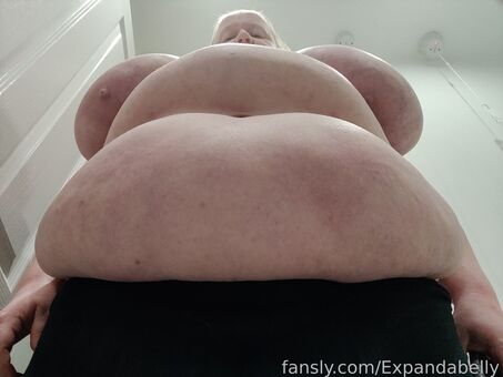 Expandabelly Голи Изтичания OnlyFans Снимки 31