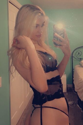 Fainter Голи Изтичания OnlyFans Снимки 5