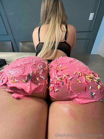 faithlianne Голи Изтичания OnlyFans Снимки 18