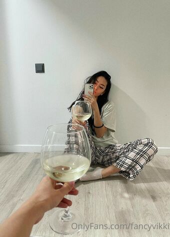 FancyVikki Голи Изтичания OnlyFans Снимки 15