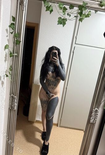 Fee.eeeee Голи Изтичания OnlyFans Снимки 1
