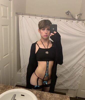 FemSlutBailey Голи Изтичания OnlyFans Снимки 11
