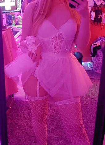 fenrie Голи Изтичания OnlyFans Снимки 2