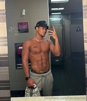 flamejames Голи Изтичания OnlyFans Снимки 14