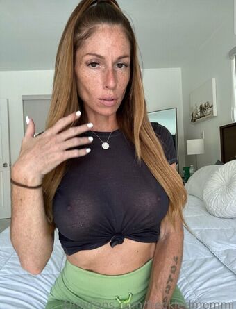 freckledmommi