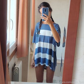 freyee Голи Изтичания OnlyFans Снимки 6
