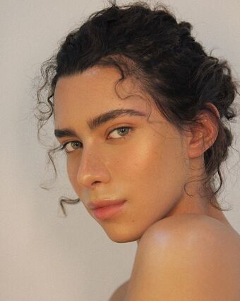 Gabrielle M