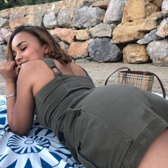 Ginnet Голи Изтичания OnlyFans Снимки 3