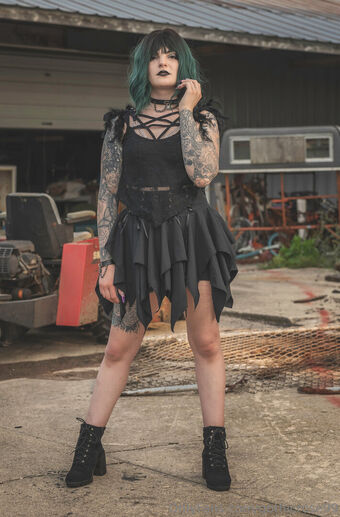 gothicrose99
