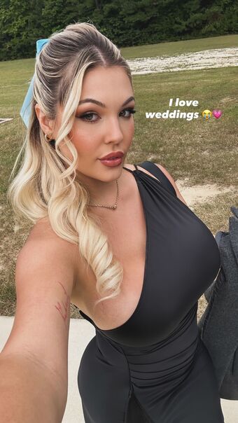 Haley Hudson Голи Изтичания OnlyFans Снимки 3