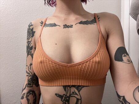 helluhvegan Голи Изтичания OnlyFans Снимки 10