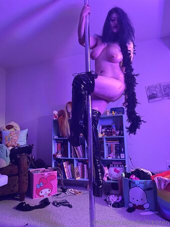 hellzkitten Голи Изтичания OnlyFans Снимки 12