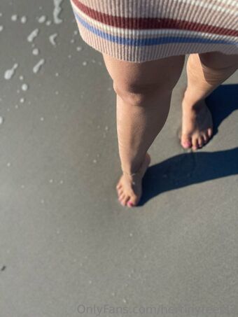 hertinyfeets2 Голи Изтичания OnlyFans Снимки 6