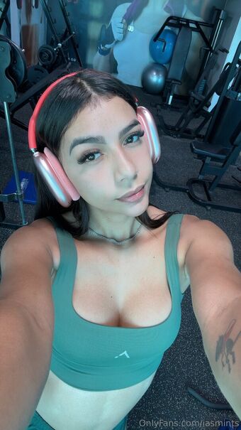 iasmints Голи Изтичания OnlyFans Снимки 35