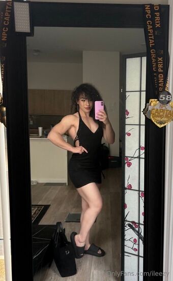 ileezy Голи Изтичания OnlyFans Снимки 18