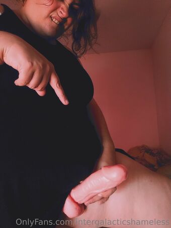 intergalacticshameless Голи Изтичания OnlyFans Снимки 9