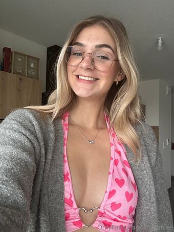 itsleafree Голи Изтичания OnlyFans Снимки 1