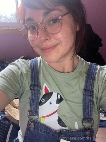 Itsluchita Голи Изтичания OnlyFans Снимки 15