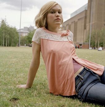 Julia Stiles