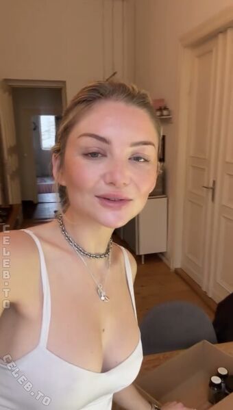 Julia Wulf Голи Изтичания OnlyFans Снимки 334