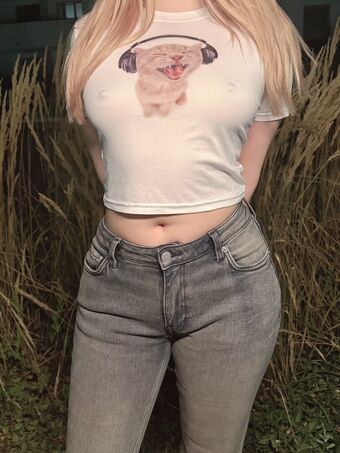kaialyn Голи Изтичания OnlyFans Снимки 9
