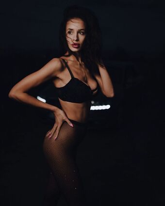 Karolina Голи Изтичания OnlyFans Снимки 19