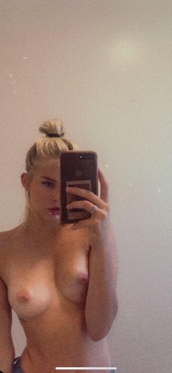 Katbbg Голи Изтичания OnlyFans Снимки 18