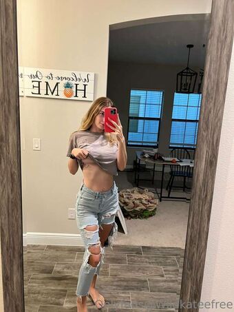 Katee Голи Изтичания OnlyFans Снимки 20
