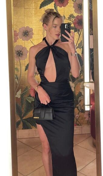 Keely Hodginkinson Голи Изтичания OnlyFans Снимки 5