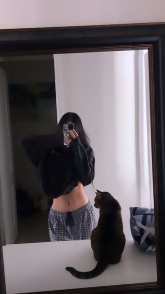koemi Голи Изтичания OnlyFans Снимки 5