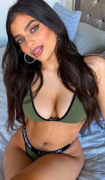 Krissy Bertone Голи Изтичания OnlyFans Снимки 28