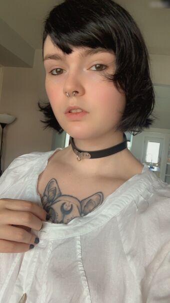 Lain Arbor Голи Изтичания OnlyFans Снимки 45