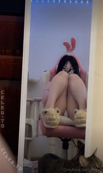 lain.verse Голи Изтичания OnlyFans Снимки 19