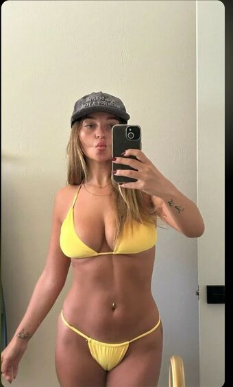 Laina Bell Голи Изтичания OnlyFans Снимки 20