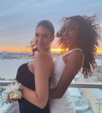 Leilani Azalea Голи Изтичания OnlyFans Снимки 36