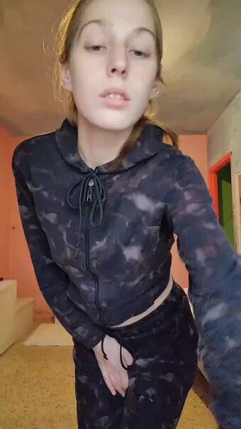 Lella Gresia Голи Изтичания OnlyFans Снимки 4