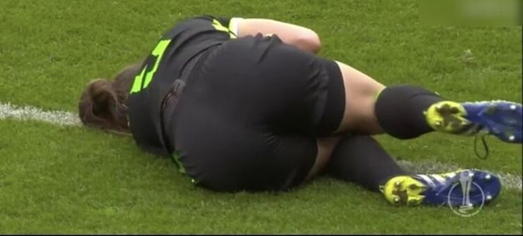 Lena Oberdorf Голи Изтичания OnlyFans Снимки 17