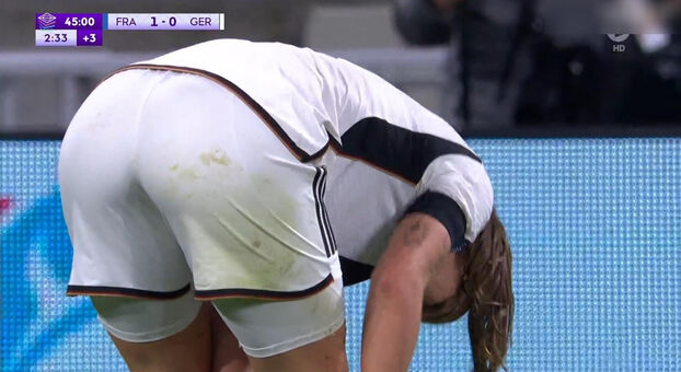 Lena Oberdorf Голи Изтичания OnlyFans Снимки 22