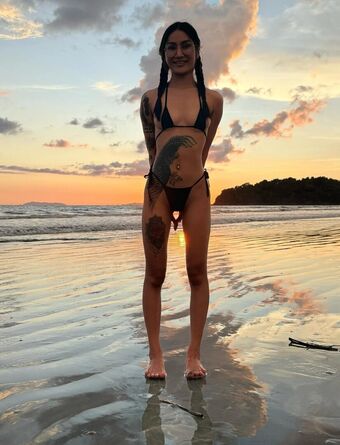 Lilaa Голи Изтичания OnlyFans Снимки 11