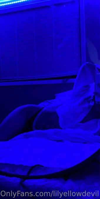 Lilyellowdevil Голи Изтичания OnlyFans Снимки 4