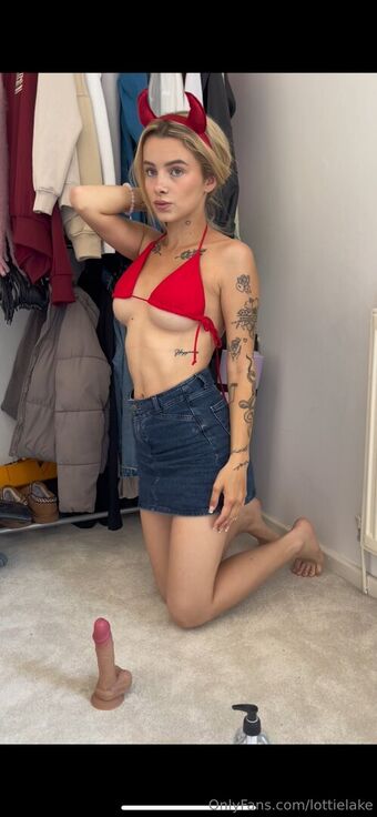 lottielake Голи Изтичания OnlyFans Снимки 13