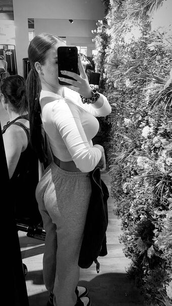 luanaguee Голи Изтичания OnlyFans Снимки 13