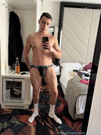 lucas_mboy_free Голи Изтичания OnlyFans Снимки 4